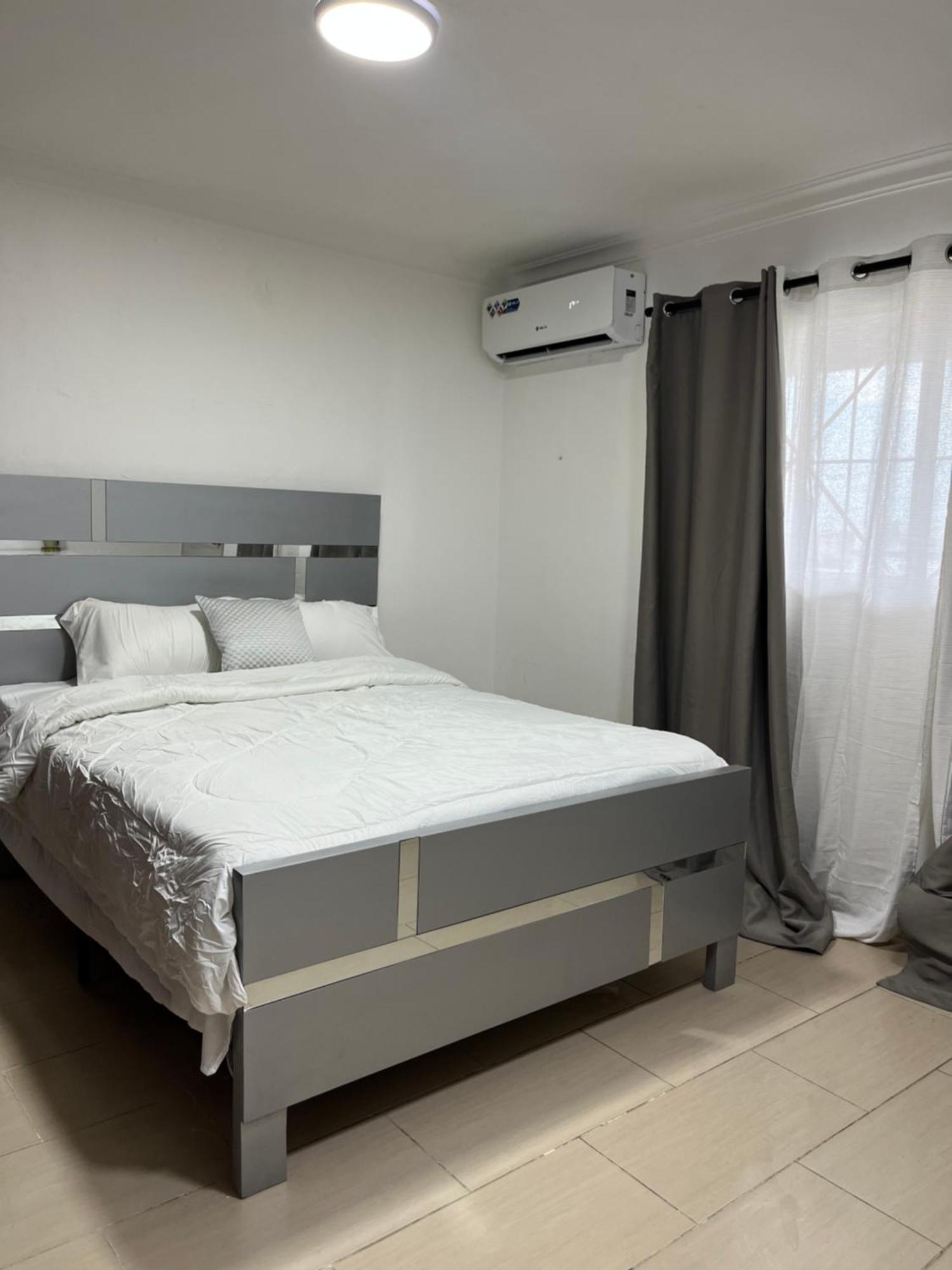 Residencial Ana Maria Hotel ซานโตโดมิงโก ภายนอก รูปภาพ