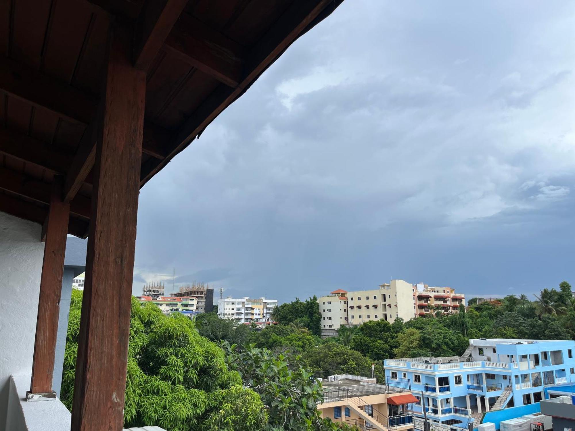 Residencial Ana Maria Hotel ซานโตโดมิงโก ภายนอก รูปภาพ
