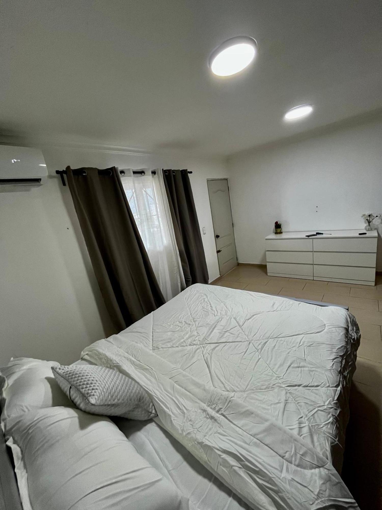 Residencial Ana Maria Hotel ซานโตโดมิงโก ภายนอก รูปภาพ